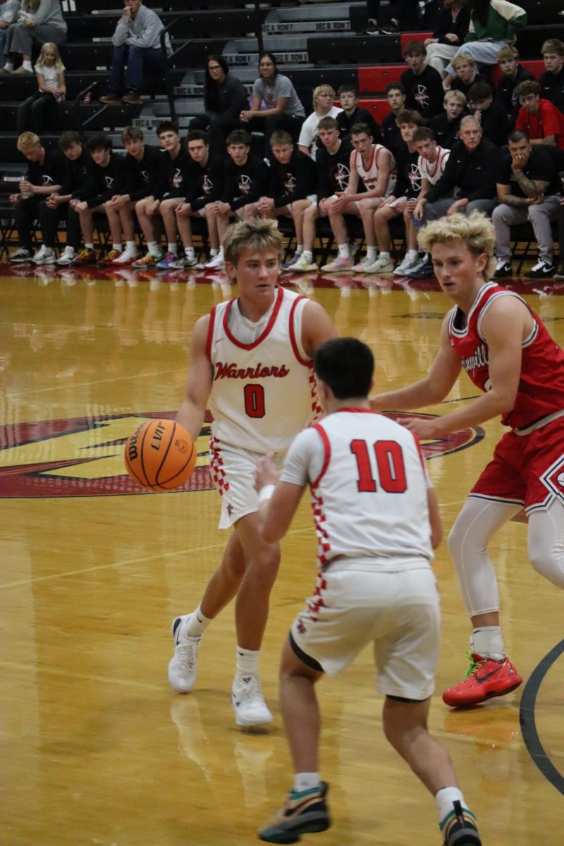 Photo Gallery: Boys Basketball vs. Springville 11/19